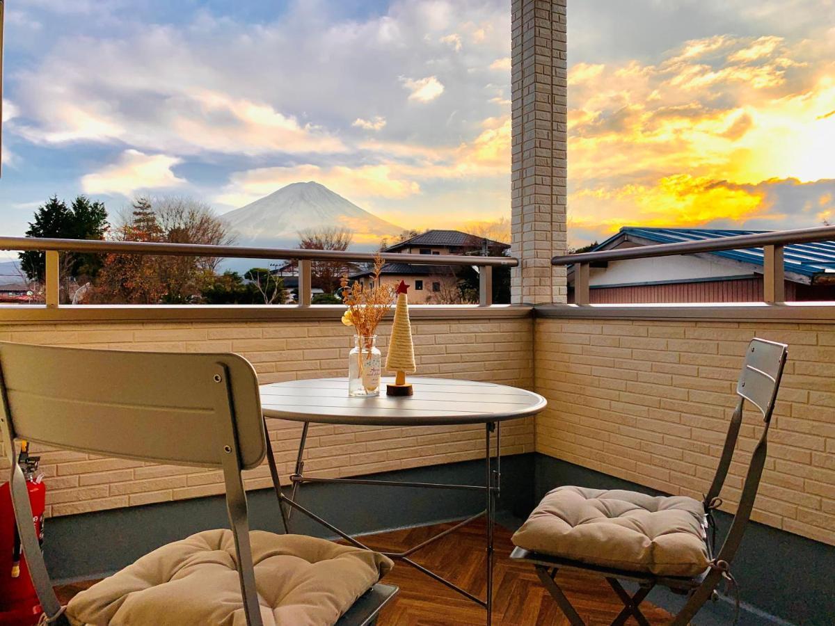 ヴィラ山間堂 Mt.Fuji view BBQ Bonfire AnnoVillas Sankando 富士河口湖 外观 照片